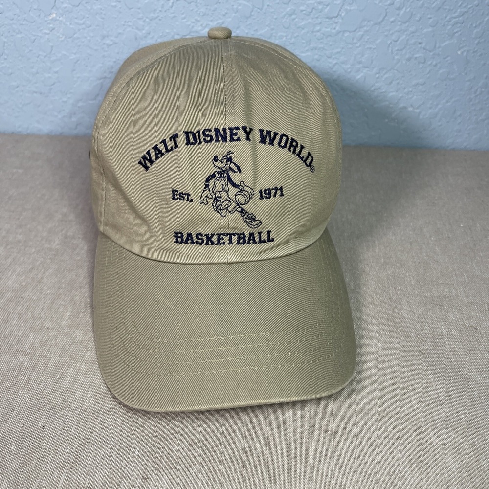 Disney Goofy Hat Walt Disney World Basketball OSFM Leather Strapback Vintage